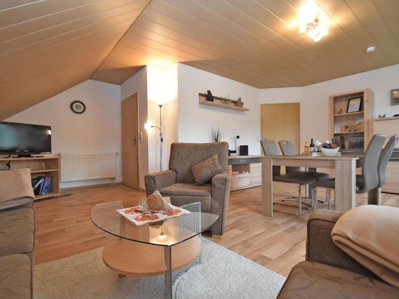 Nieheim Cozy Apartment In Merlsheim With Garden מראה חיצוני תמונה