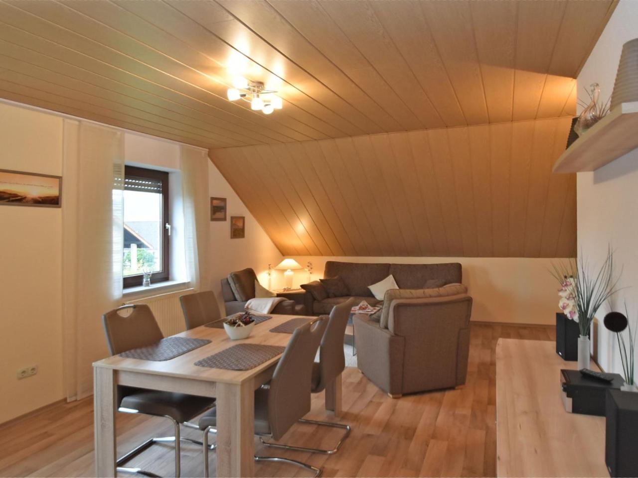 Nieheim Cozy Apartment In Merlsheim With Garden מראה חיצוני תמונה