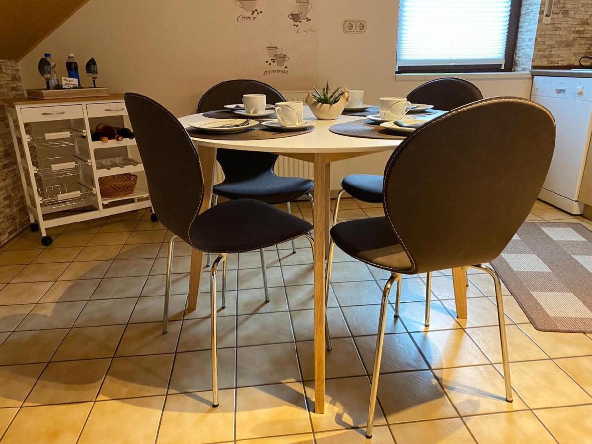 Nieheim Cozy Apartment In Merlsheim With Garden מראה חיצוני תמונה